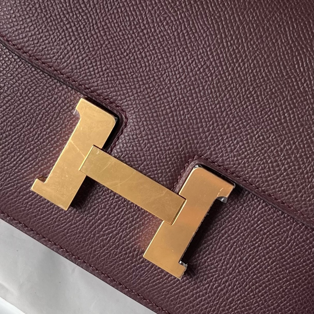 Hermes Constance 24cm Shoulder Bag In Ruby Epsom Leather